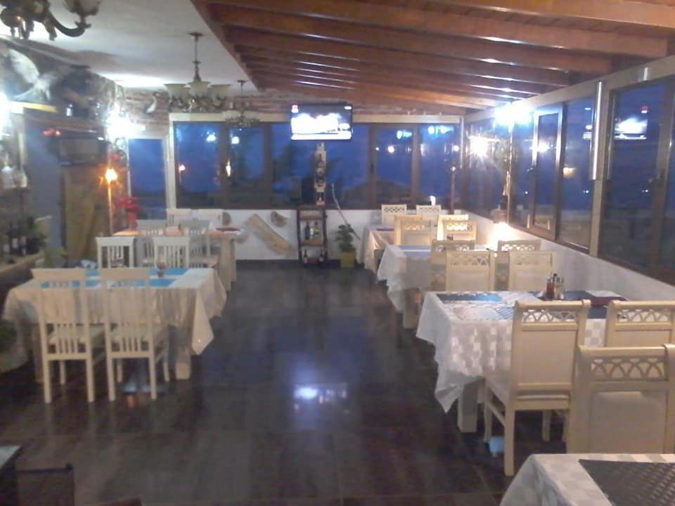 Hotel Villa Stone Dream Bar Restaurant Udenisht Exterior foto